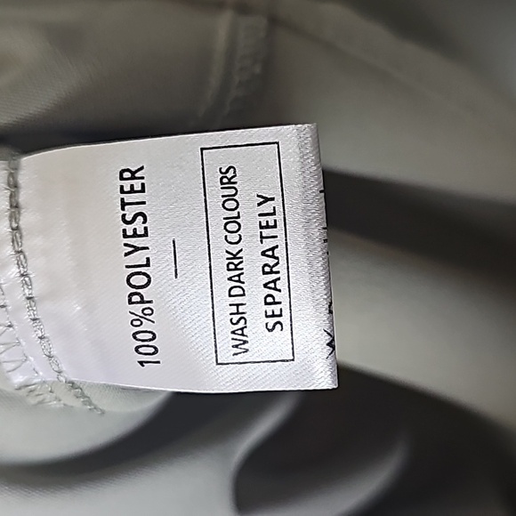 Sage green flutter sleeve blouse 2X - Picture 5 of 6